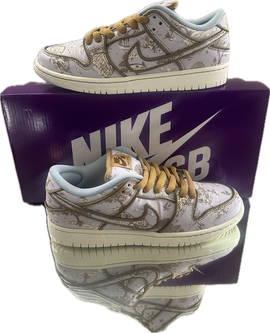 Nike SB Dunk “City of Style”