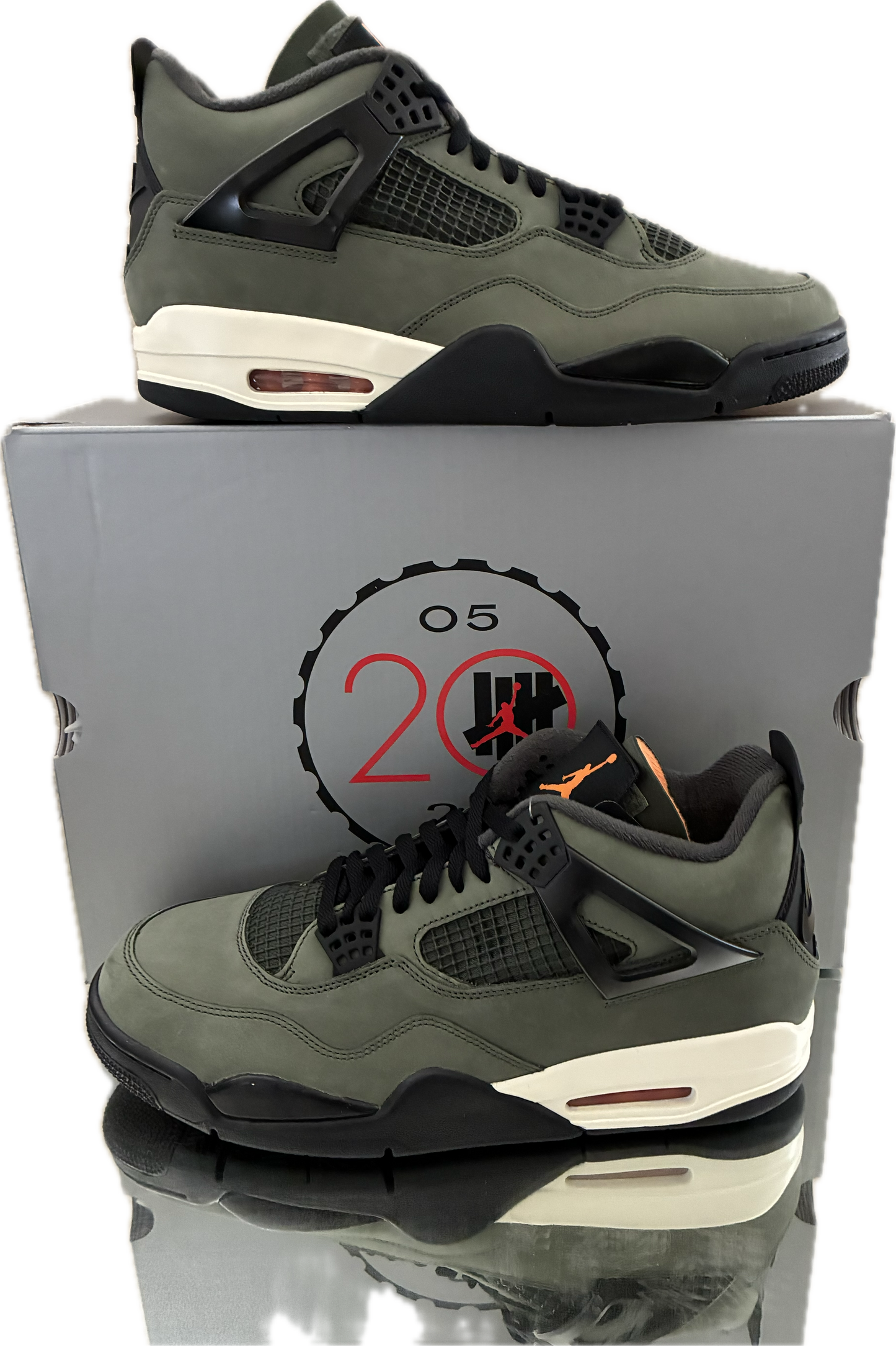 Jordan 4 Retro Undefeated (2025)